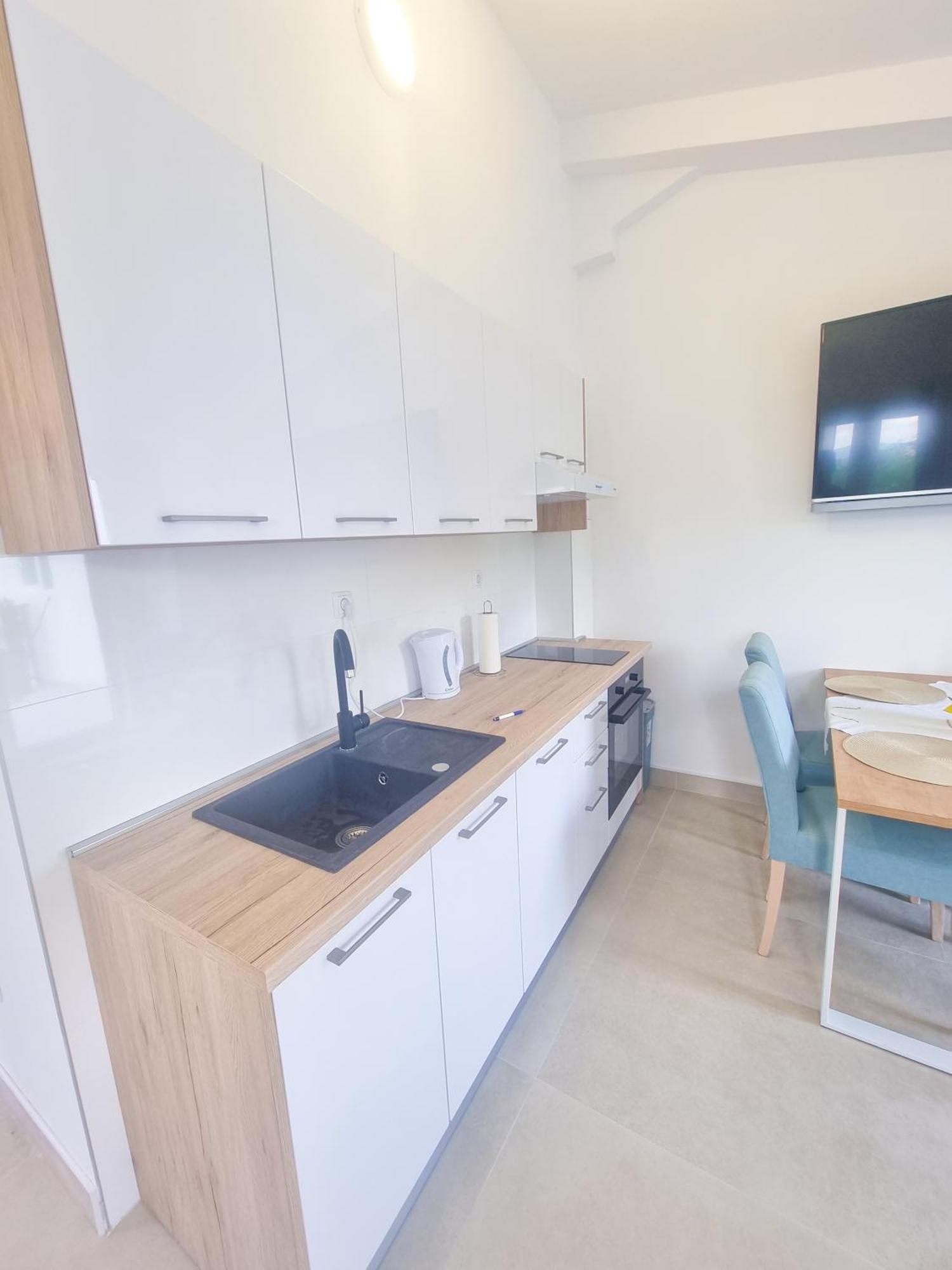 Natali Apartment Kremena